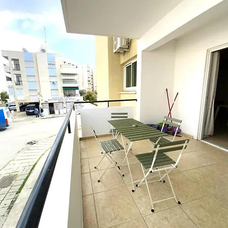 2 Beachside Apts, 5min Walk To Shore With Internet Apartament