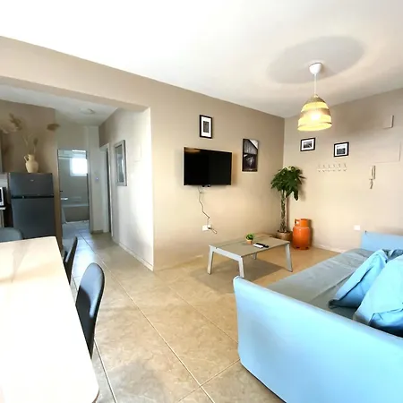 Апартаменты 2 Beachside Apts, 5min Walk To Shore With Internet *