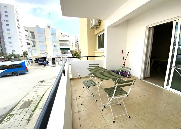 2 Beachside Apts, 5min Walk To Shore With Internet Apartament