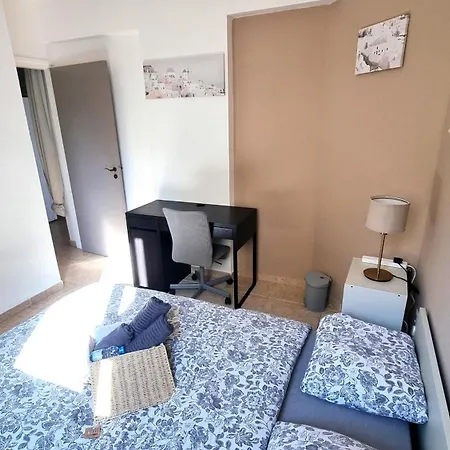 2 Beachside Apts, 5min Walk To Shore With Internet Apartment *