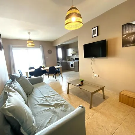 Apartment 2 Beachside Apts, 5min Walk To Shore With Internet *