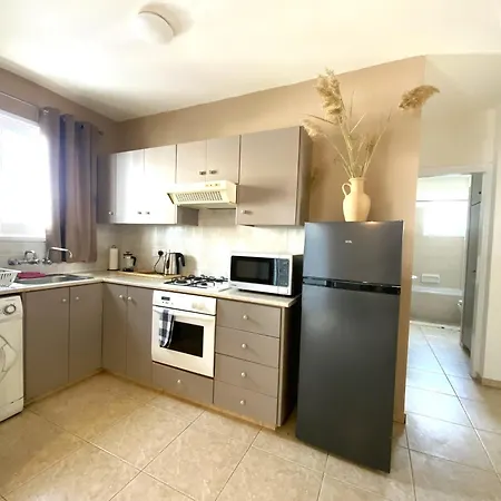 Apartment 2 Beachside Apts, 5min Walk To Shore With Internet *