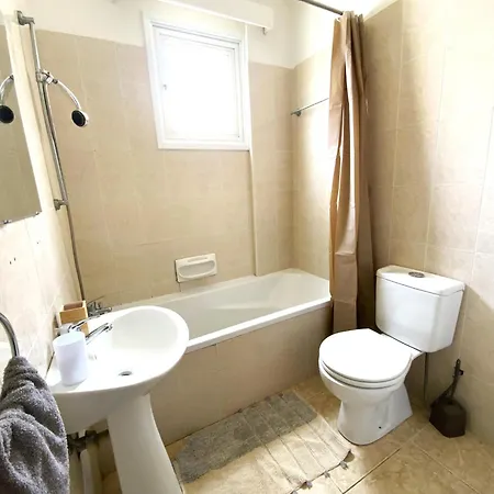 2 Beachside Apts, 5min Walk To Shore With Internet