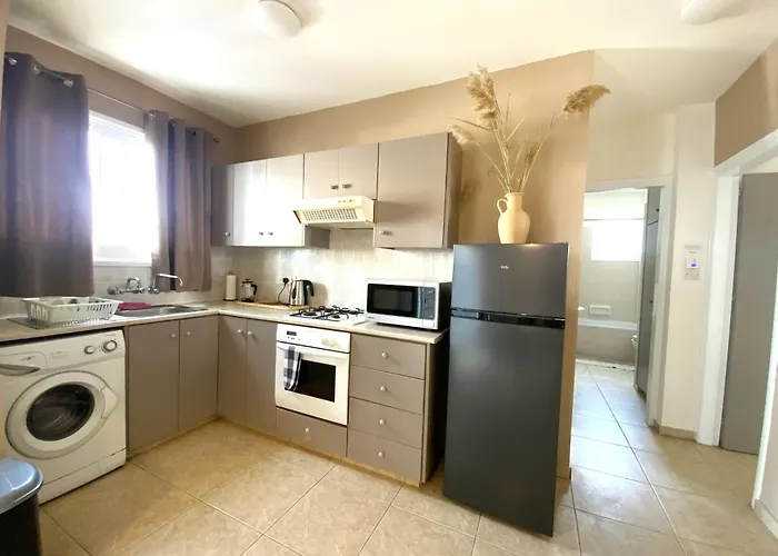 Apartment 2 Beachside Apts, 5min Walk To Shore With Internet *