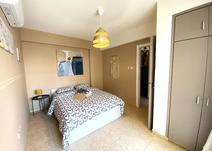 2 Beachside Apts, 5min Walk To Shore With Internet *