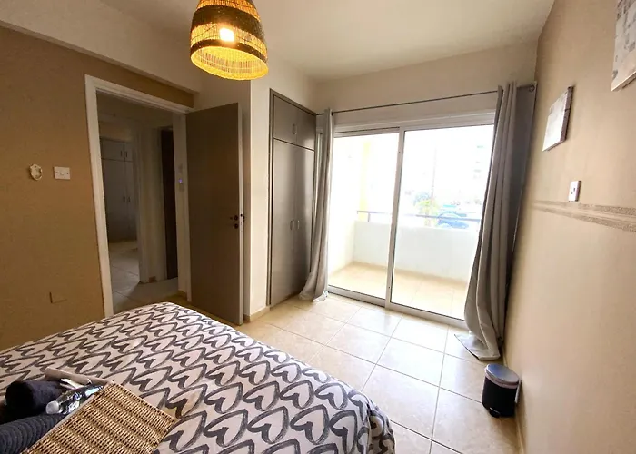 2 Beachside Apts, 5min Walk To Shore With Internet Apartment *